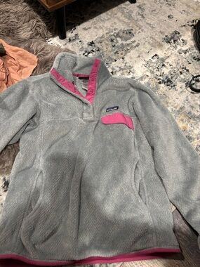 Patagonia Kids Gray Fleece Pullover with Pink Trim
